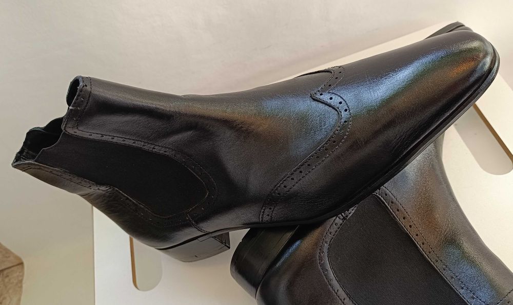 Ghete chelsea 42 lucrate manual Alain Manoukian piele naturala moale