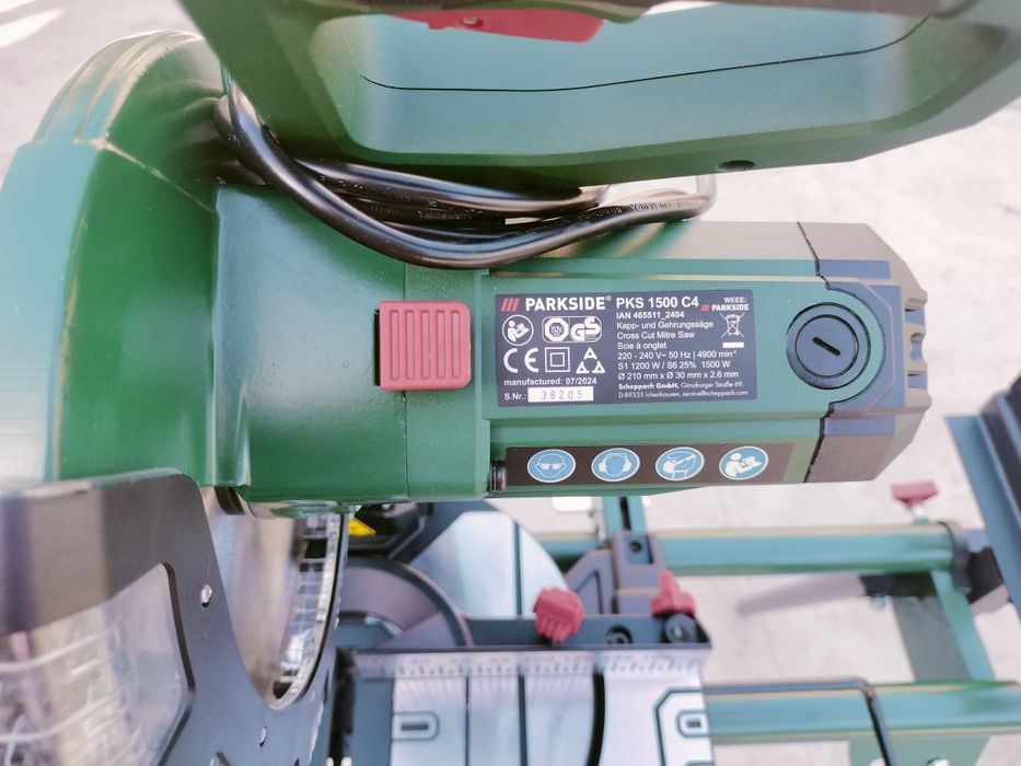 Fierastrau circular Parkside, PKS 1500 C4, 1500 W, cu laser