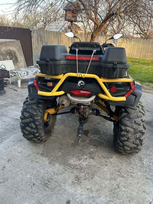 Atv can am outlander 800r