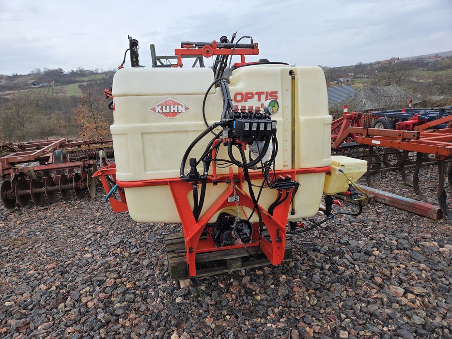 Instalatie Met Erbicidat Kuhn Opriș 1000