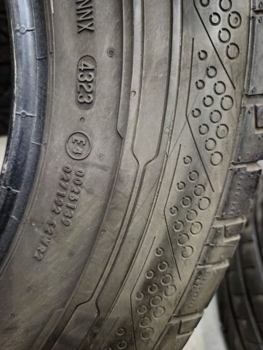 2 anvelope vara Continental 235 65 16 C aproape noi