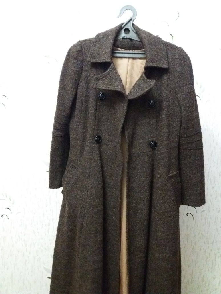 Женское стильное пальто, шинель, новое, демисезонное. Размер L