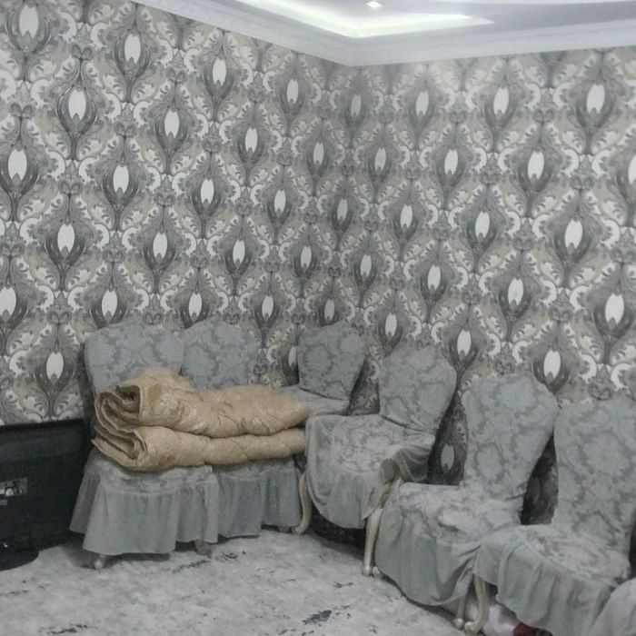 Xonobodda uchaska 3 xonalik ijaraga beraman 4 sotix.Naves bor