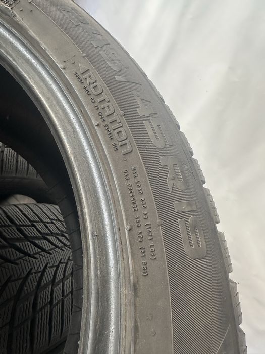 245/45/19 Nokian 4бр дот22