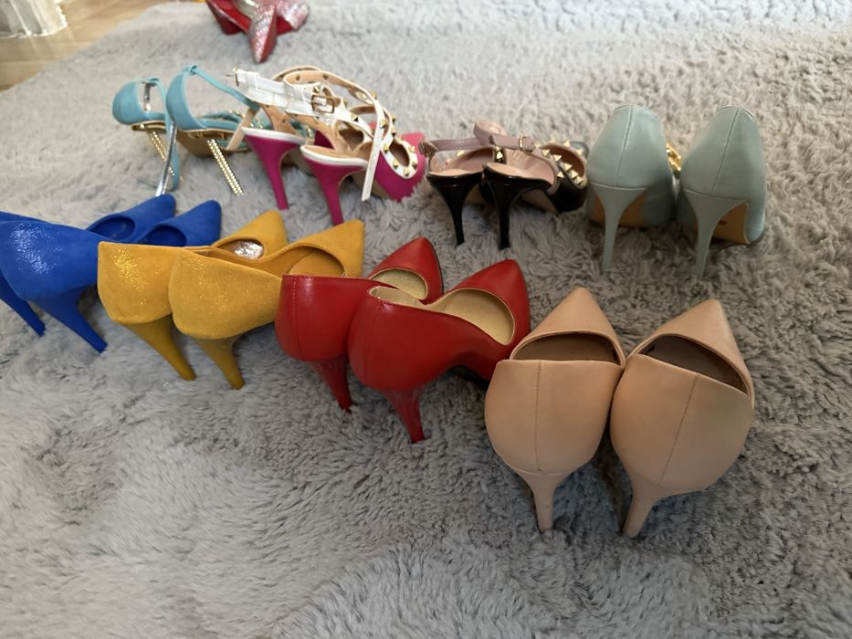 Vand combo pantofi! Stiletto, sandale! 8 buc
