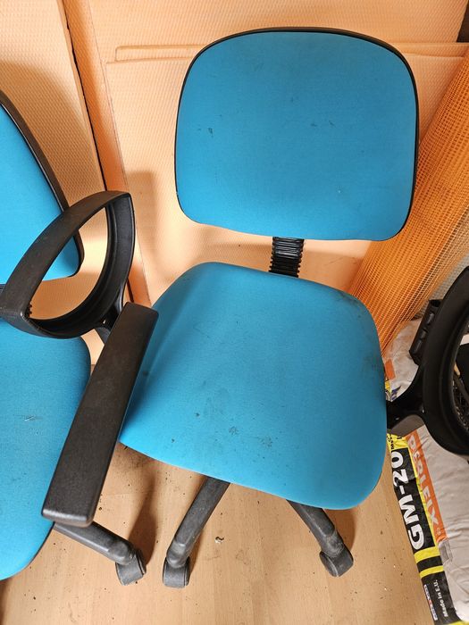Două scaune de Birou pentru copii