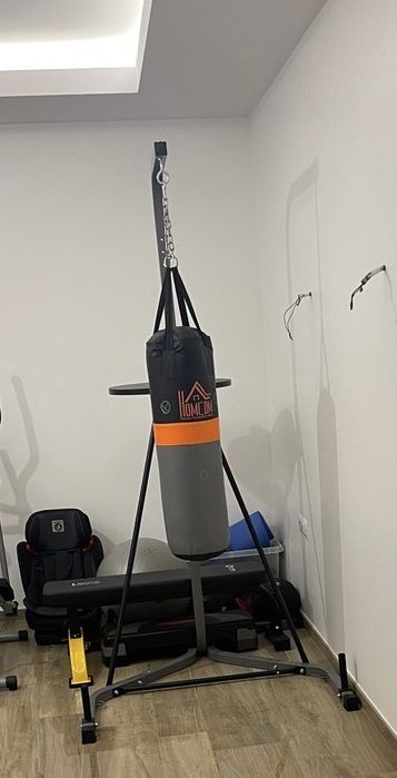 HOMCOM Aparat Multifunctional pentru Box Cu Sac Reglabil si Punching