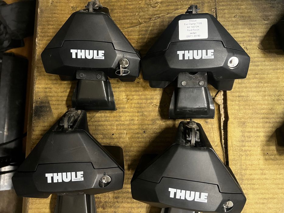 4 perechi Thule Evo Clamp 7105 picioare de prindere