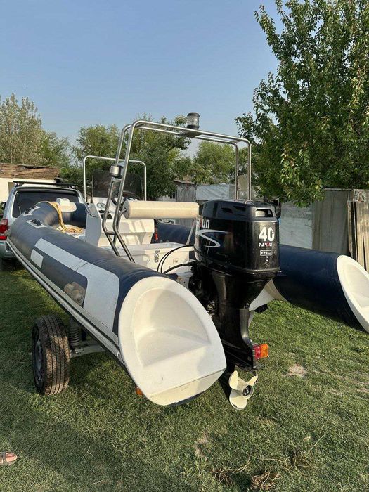 Продаётся лодка RIB480+Мотор Parsun40+Прицеп