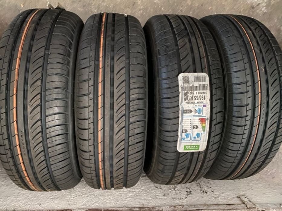 vand 4 anvelope 195/65/16c nokian de vară noi