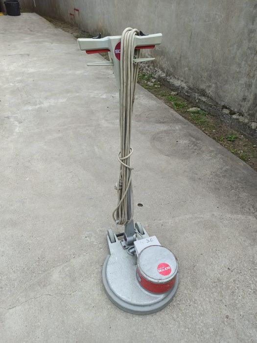 Vind monodis citește anunțul