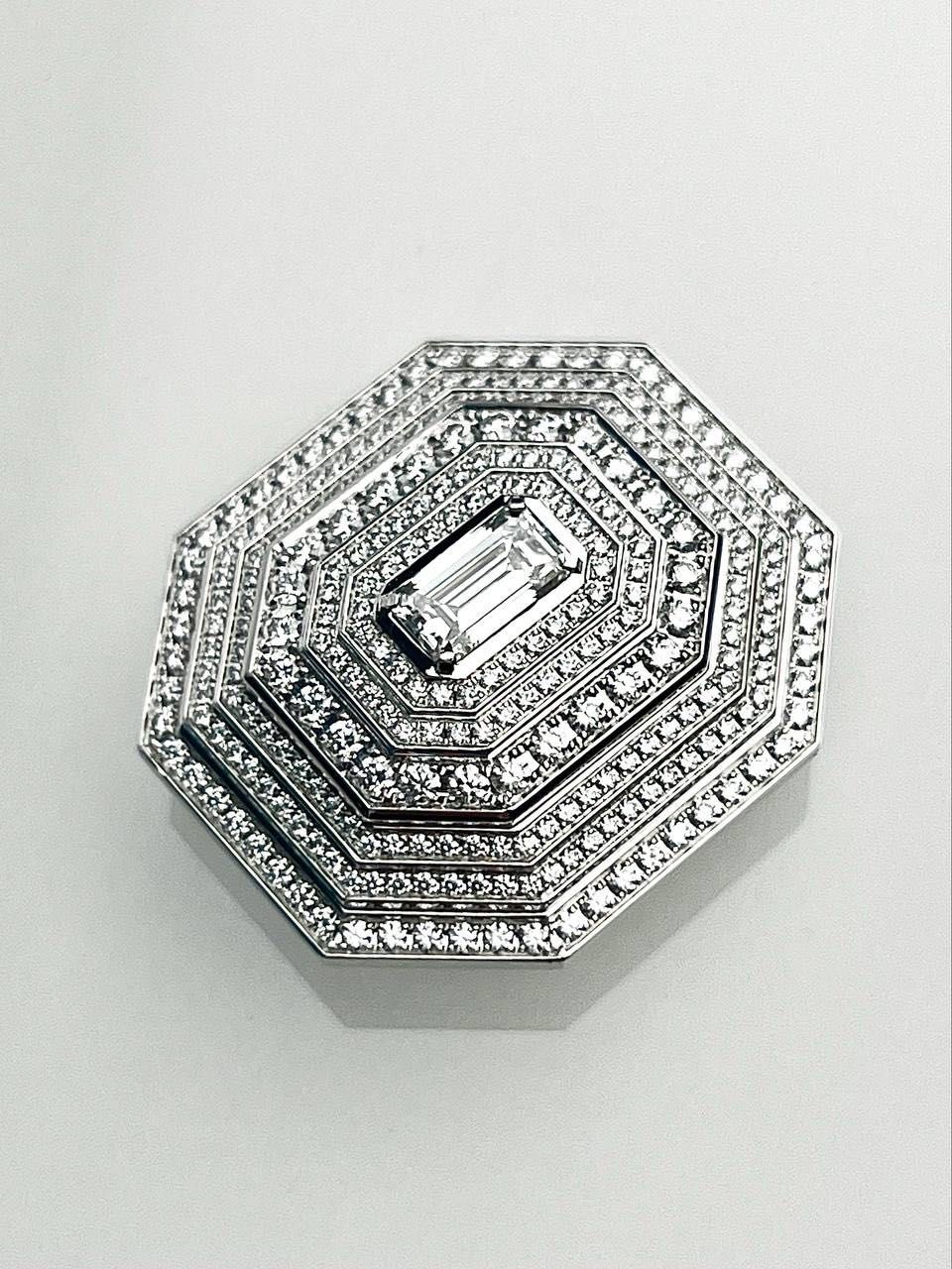 Harry Winston Emerald Signature High Jewelry Timepieces