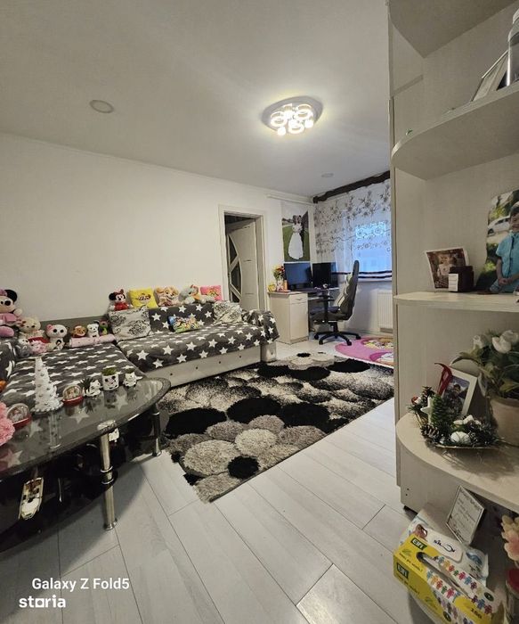 Apartament cu 3 camere de vânzare – Str. Războieni, Oradea!