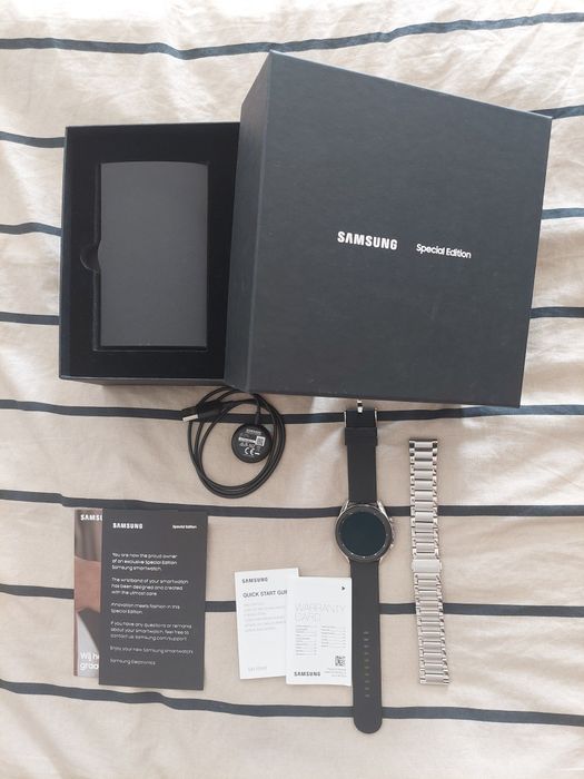 Samsung Galaxy 3 smart watch