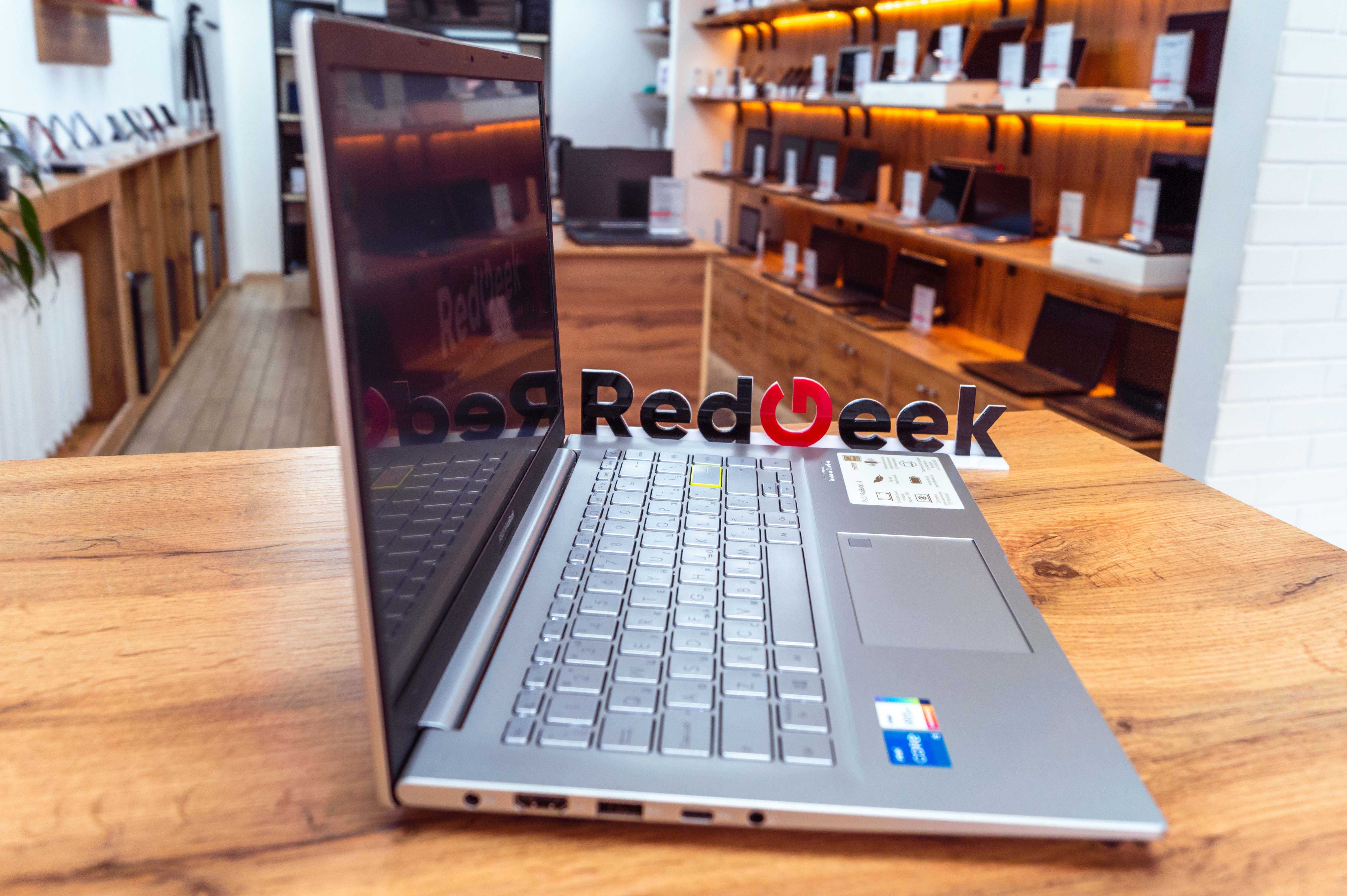 Asus Vivobook K413EA|INTEL I5|SSD 256 |Intel Iris Xe Graphics|Red Geek