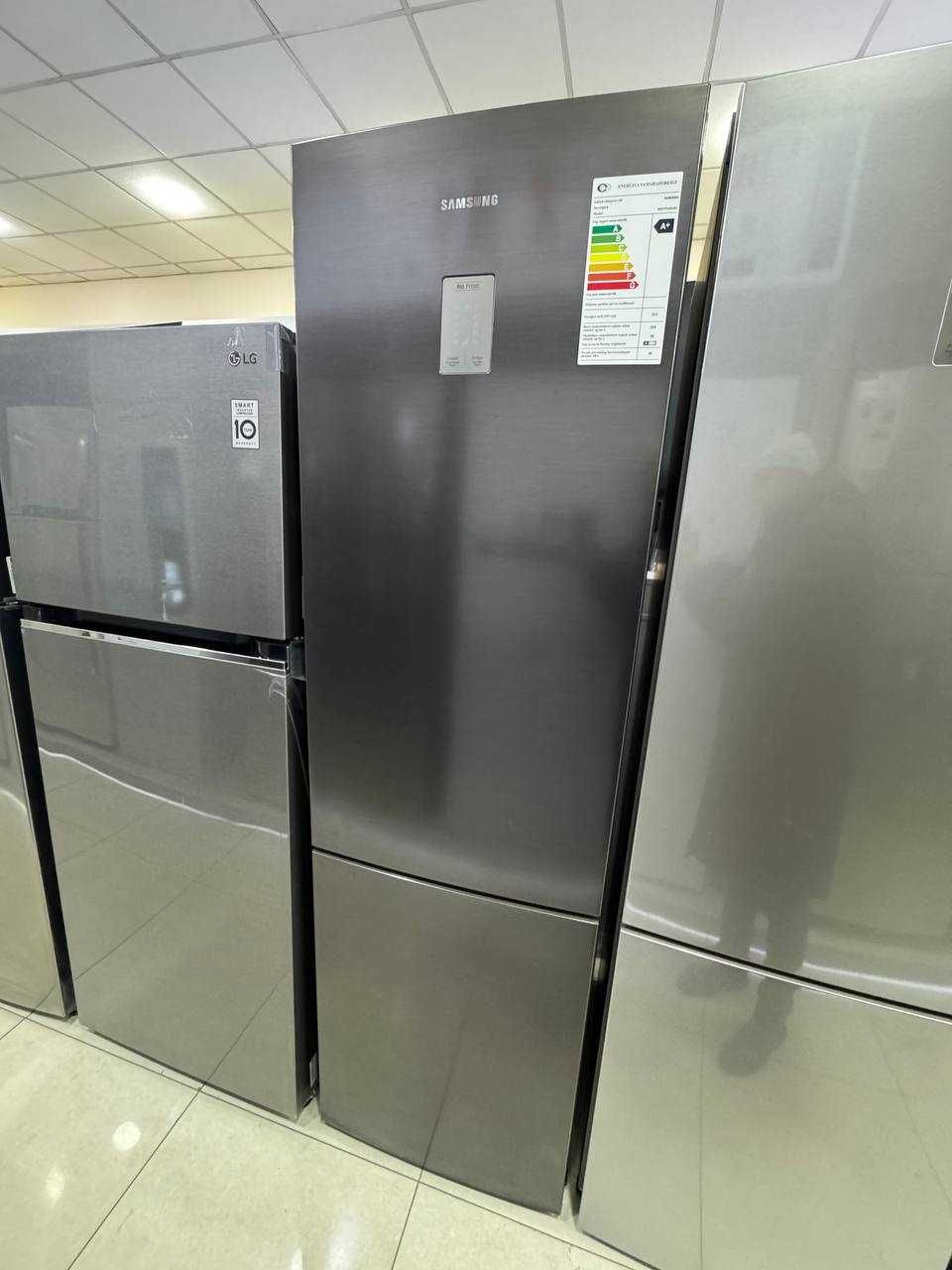 Холодильник SAMSUNG Full No Frost/Inverter RB37P5491B1