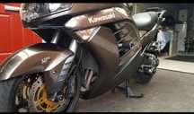 Kawasaki GTR 1400 на части