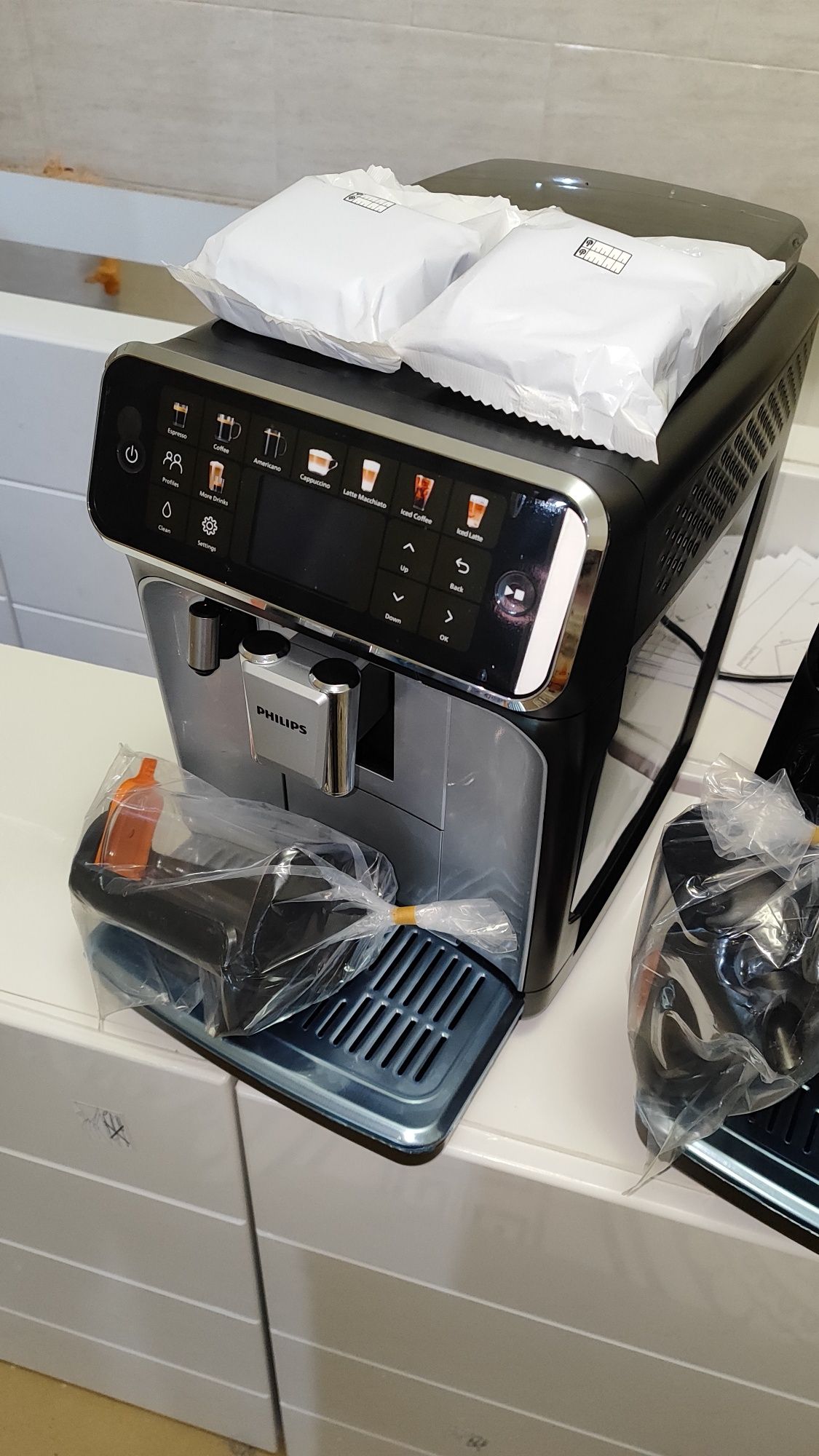 Espressor automat Philips seria 5500 bonus 2xAquaclean