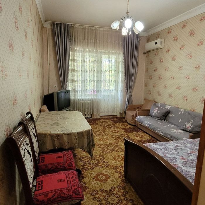 Чиланзар 1 квартал Высокопотолочка Аренда