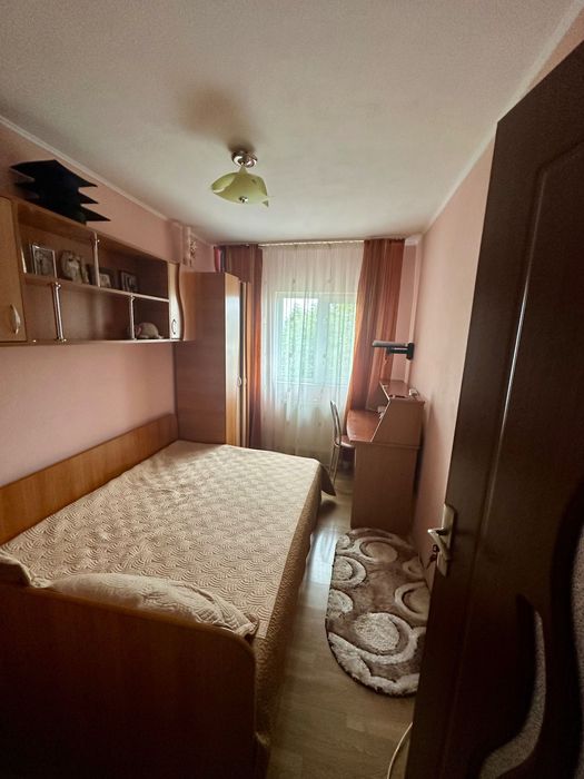 Apartament 3 camere zona Garii