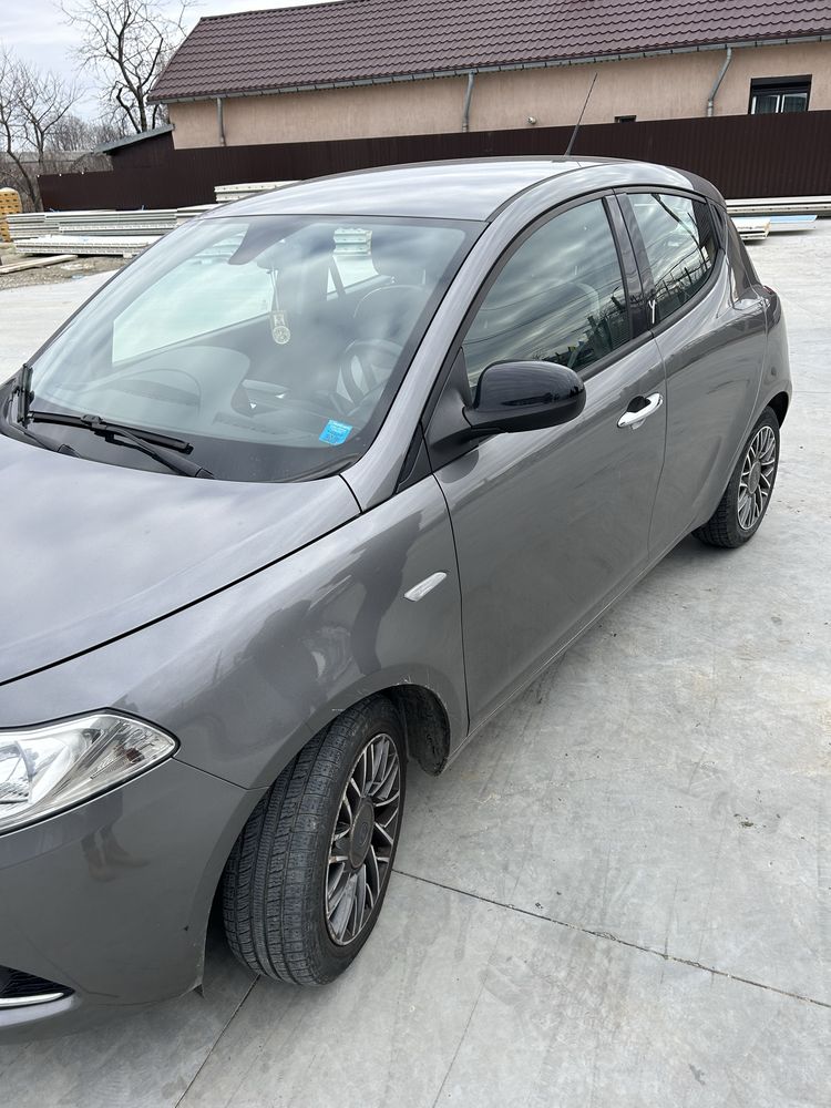 Lancia Ypsilon 2016