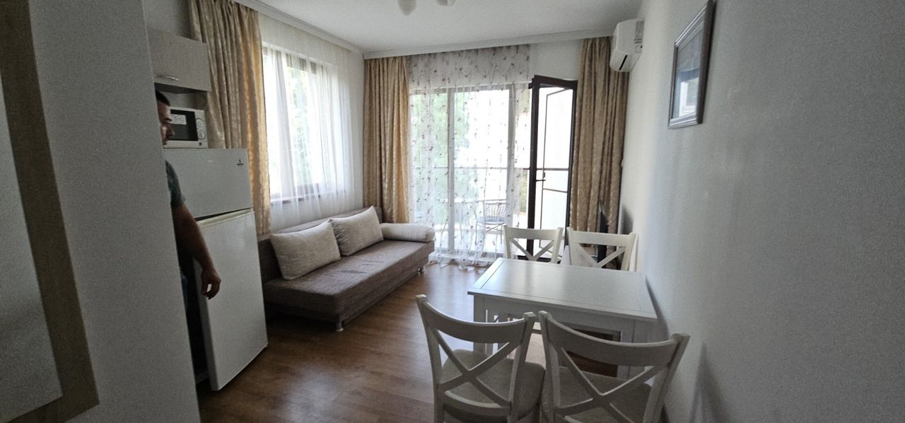Дава се под наем Двустаен апартамент в Шумен, 2-ри корпус - 50 кв.м за 510 € - Снимка #6