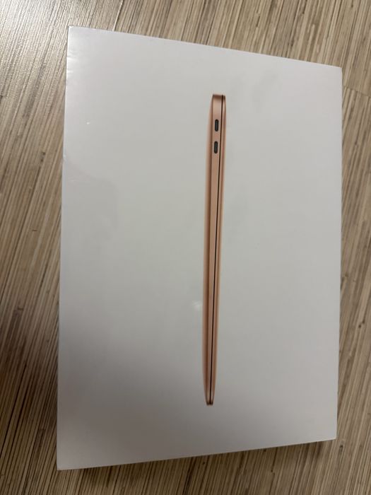 Mac book air (2018), модель A1932, новый