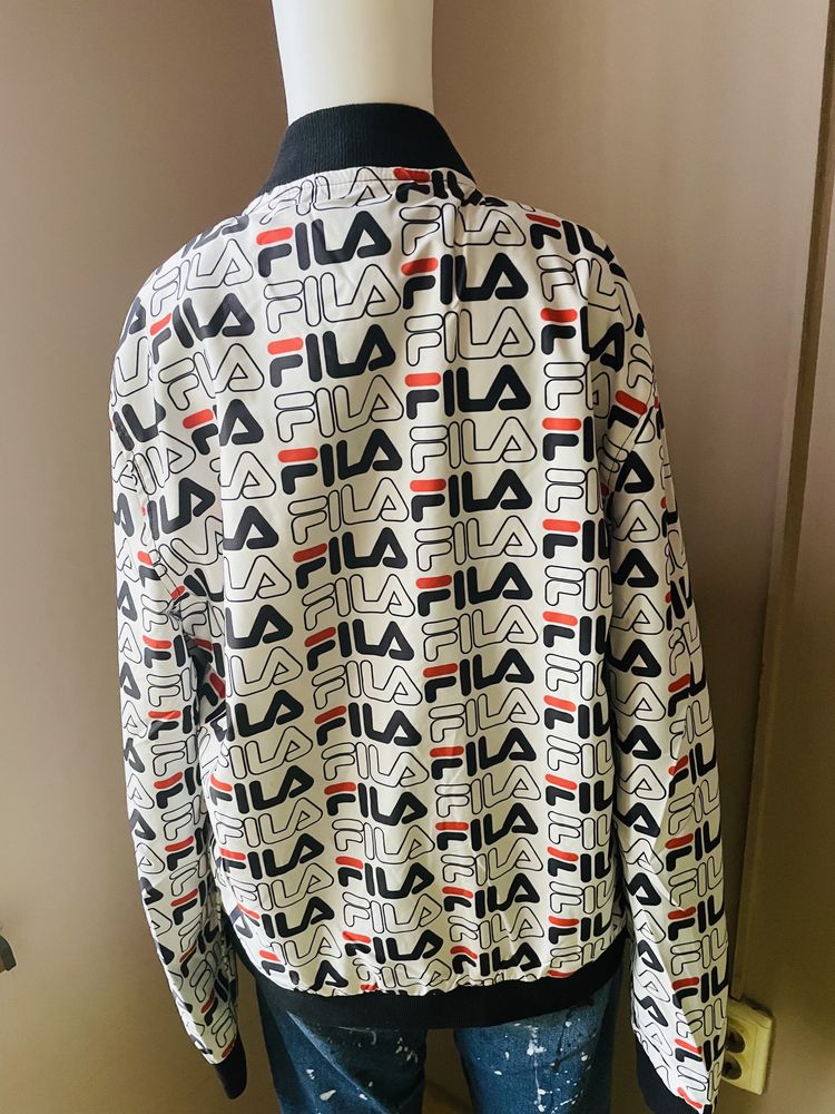 Дамски якета Fila