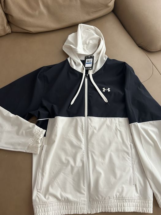 Ново яке /горнище Undr Armr