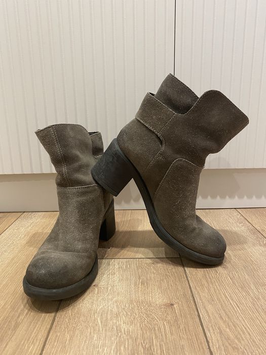 Ботинки женские, осенние, подошва литая