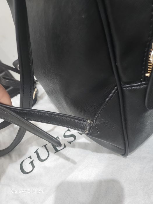 Раница  на Guess