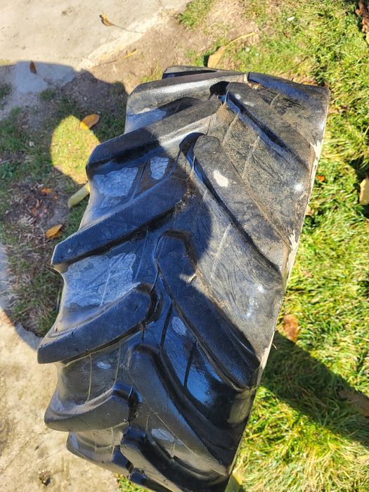 Vând cauciucuri agricole