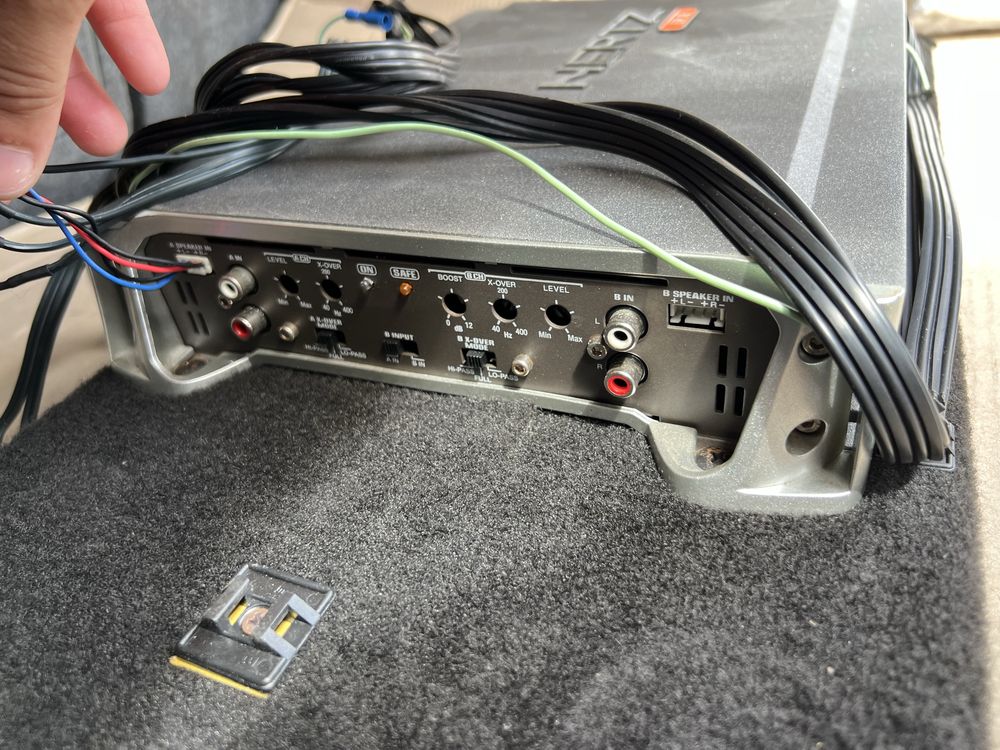 Усилвател Pioneer , Hertz