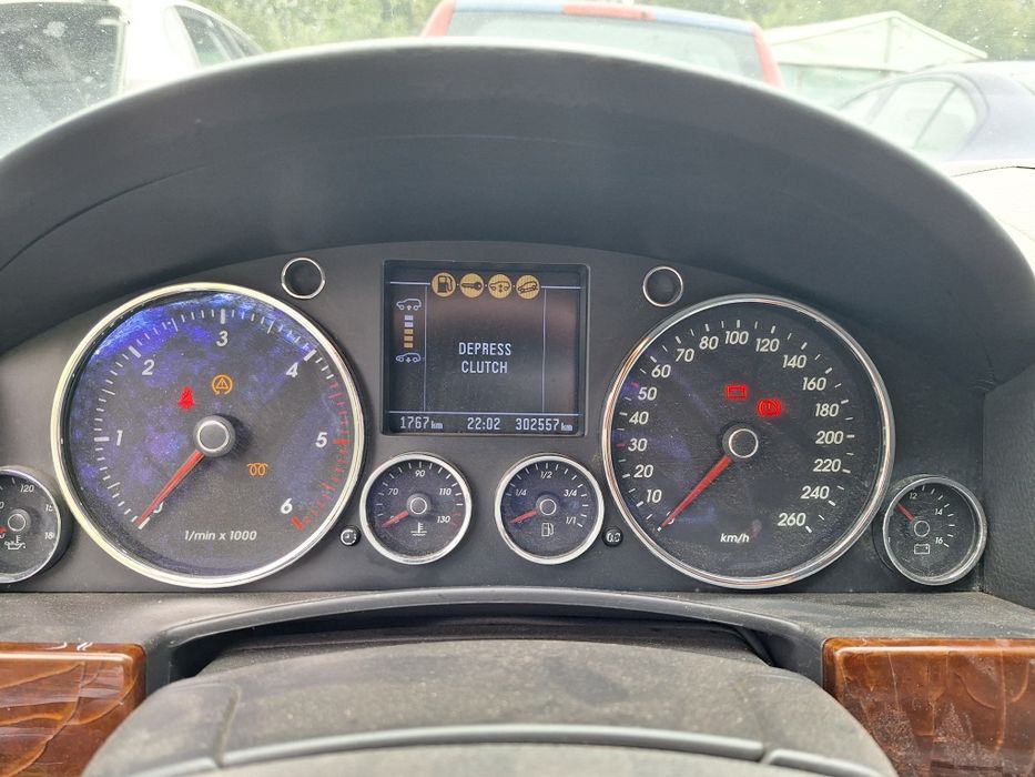 Dezmembrari Vw Touareg 7L 2.5 tdi an 2005