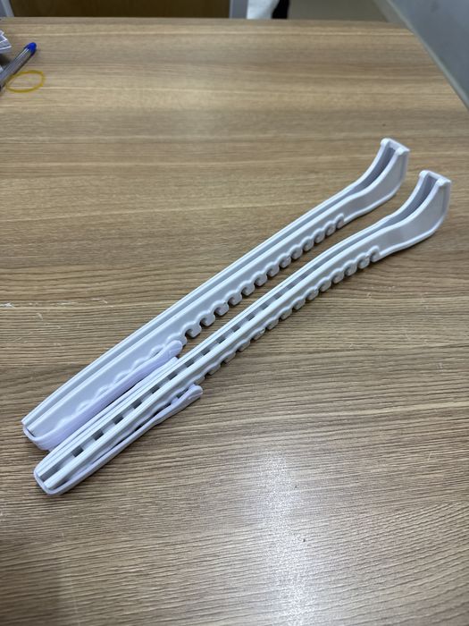 Щитки для коньков