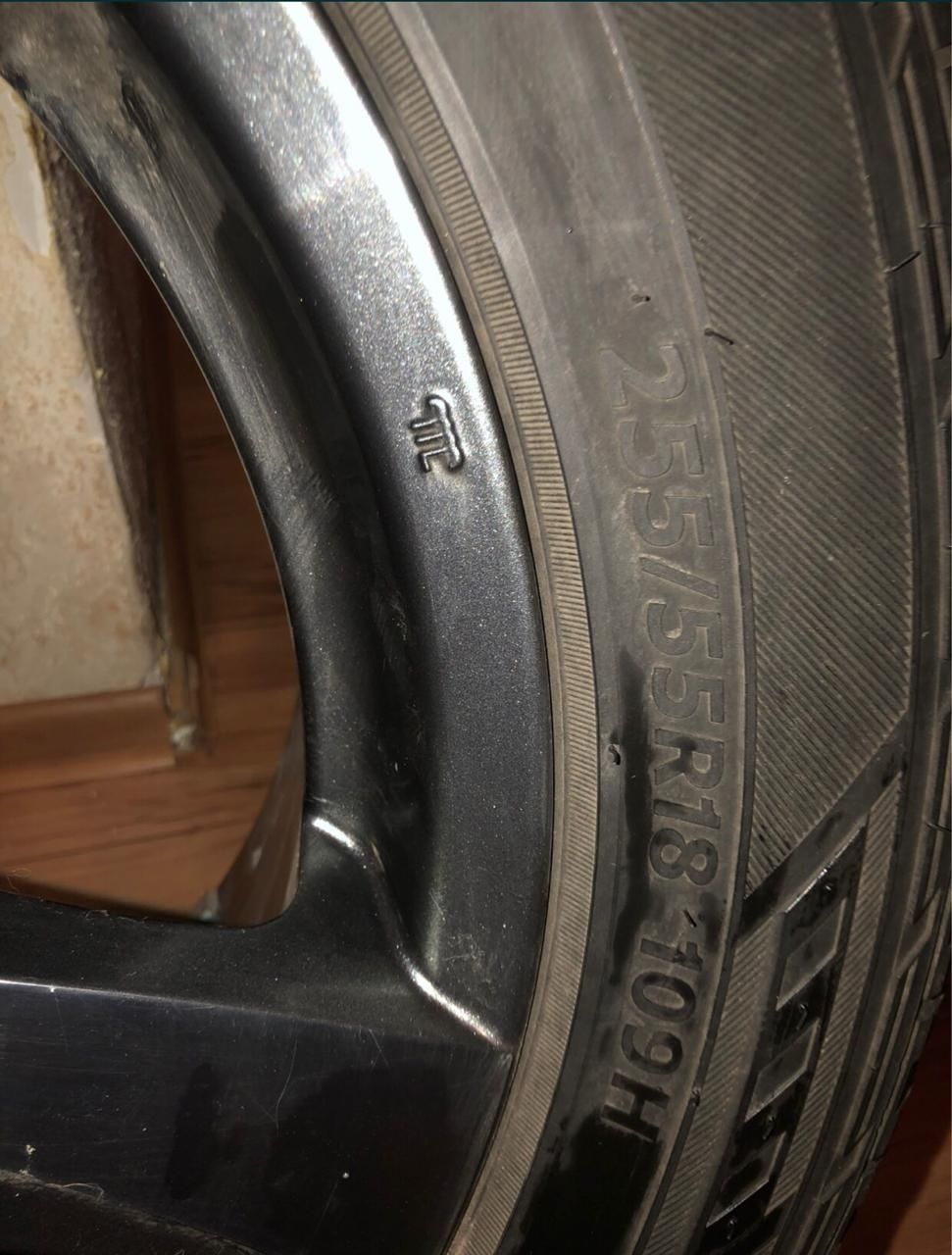 Комплект шин с дисками 255/55 R18