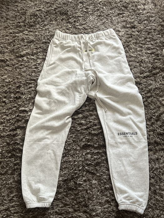 Pantaloni Essentials