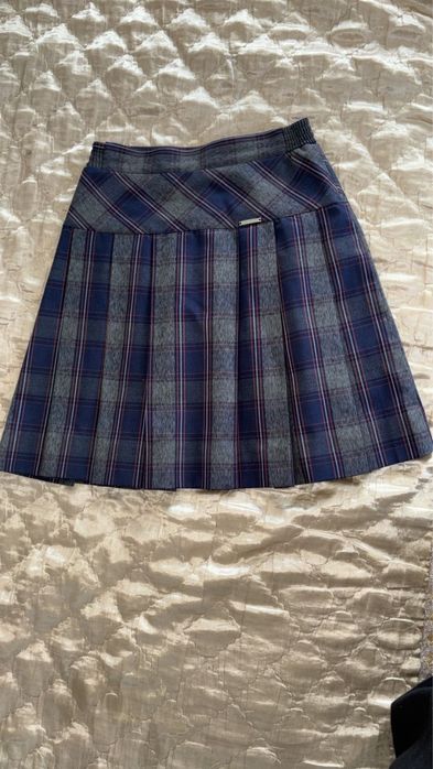 Продам юбку фирмы “glassman” почти новая школьная