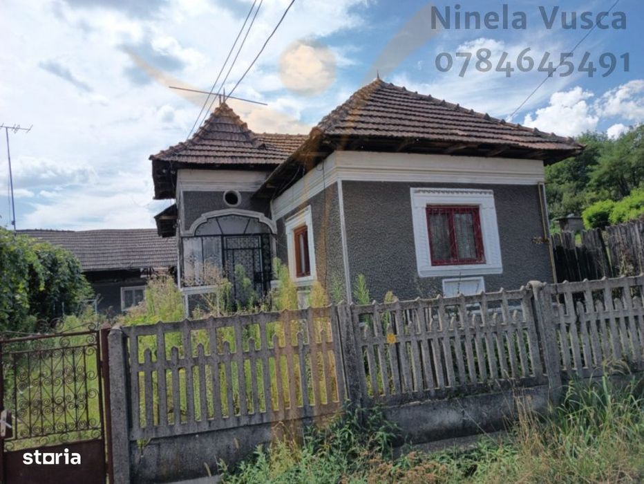 Casa  Pitoreasca De Vanzare Branesti - Dambovita