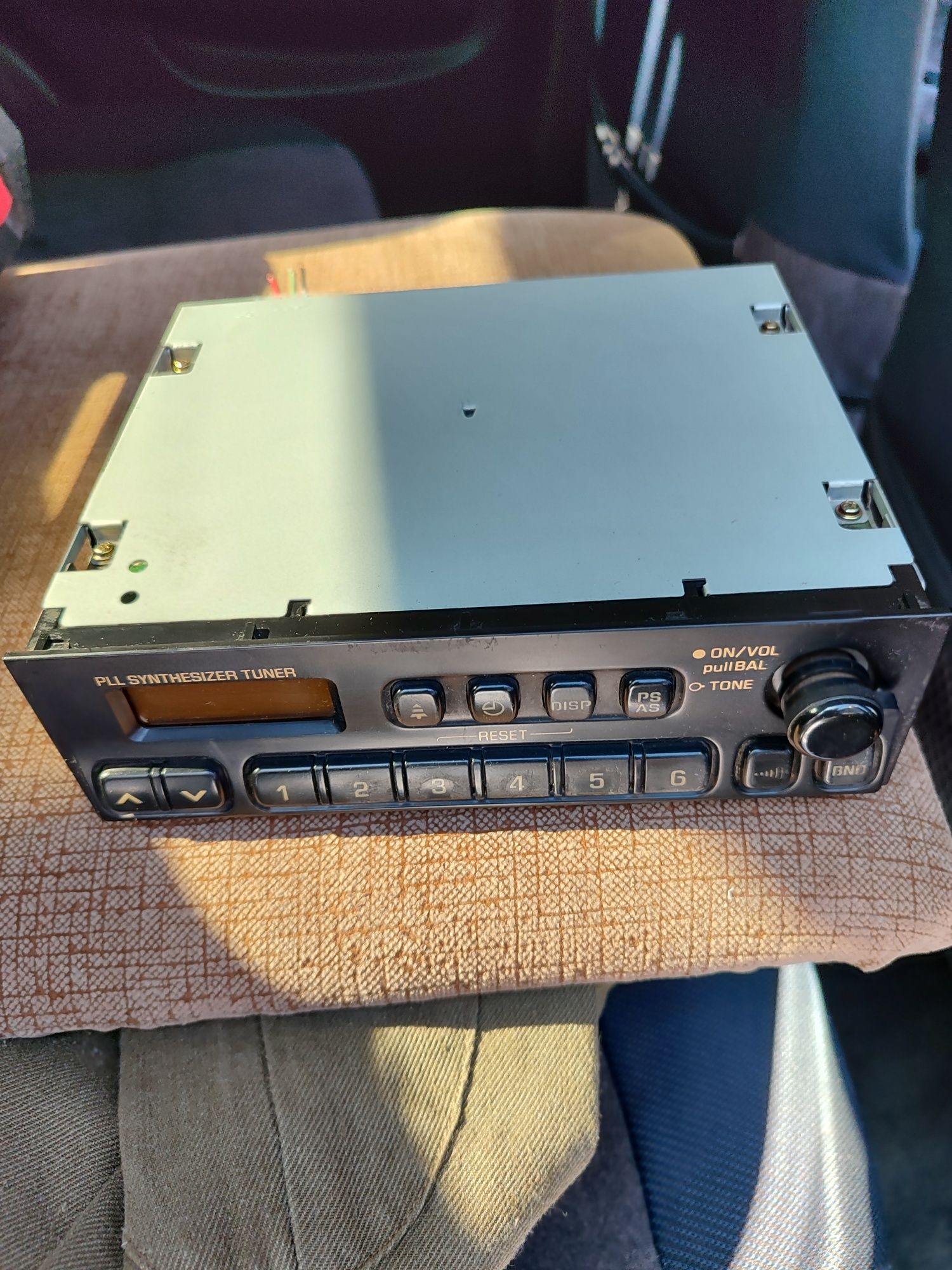 Радио Исузу эльф 24V