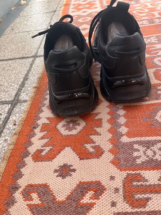 Обувки Guess bellu