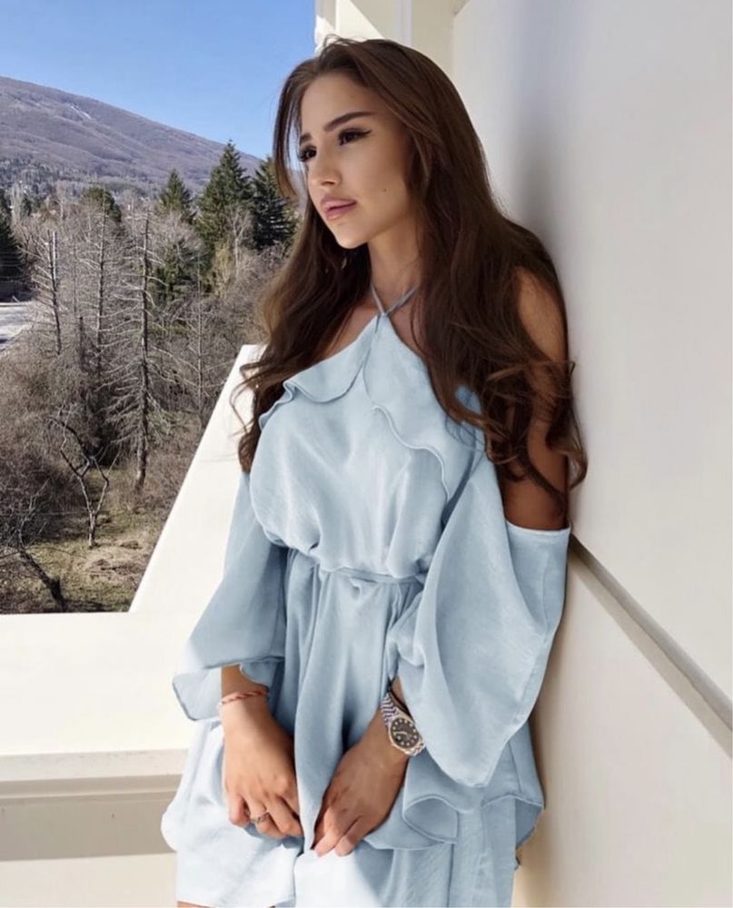 Нова синя рокля с етикет Illumminee
