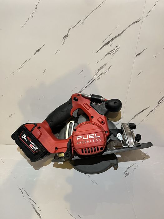 Fierastrau Circular MILWAUKEE M18 CCS55