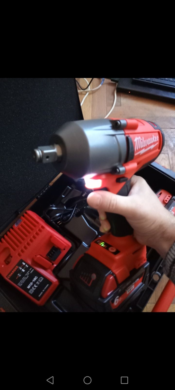 Milwaukee impact wrench 18v