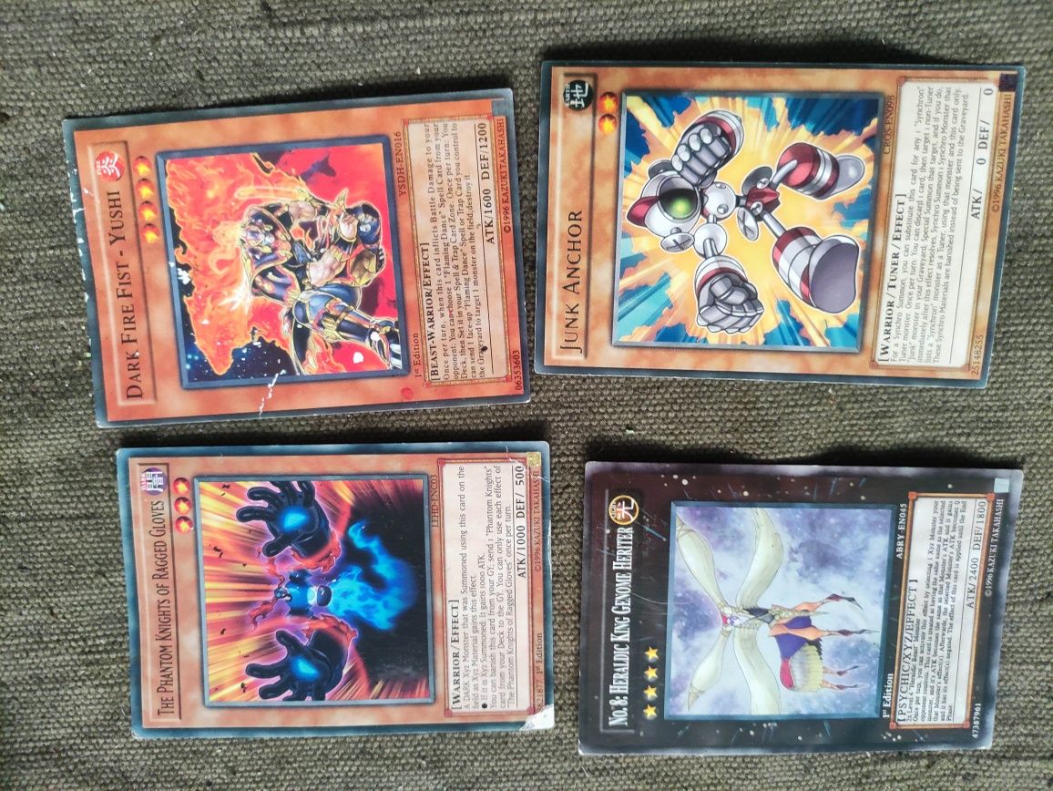 Продавам Panini adrenalyn , Свежите супергерои,Yu-gi-oh,Bakugan