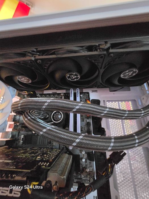 pc gaming 15 12400F/1660 SUPER