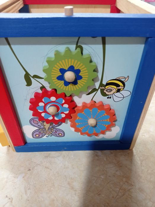 Интерактивен куб