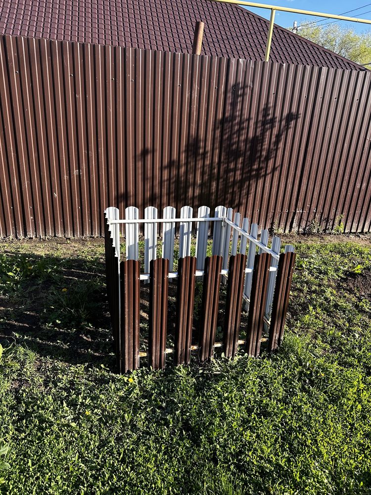 Забор-ограждение для деревьев