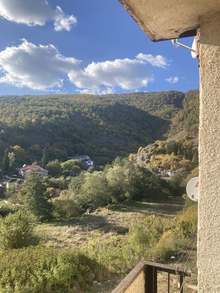 Продава се Двустаен апартамент в Перник, Байкушева махала - 76 кв.м за 356 €/кв.м - Снимка #2