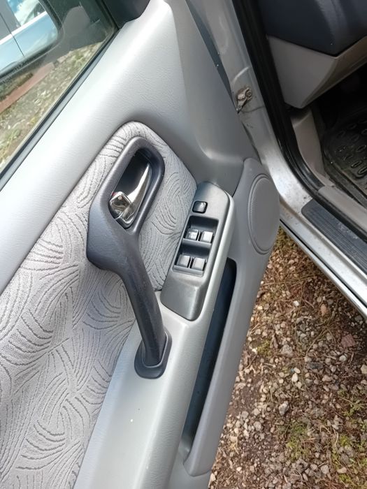 Продавам на части Нисан примера п11  2.0тд NISSAN Primera